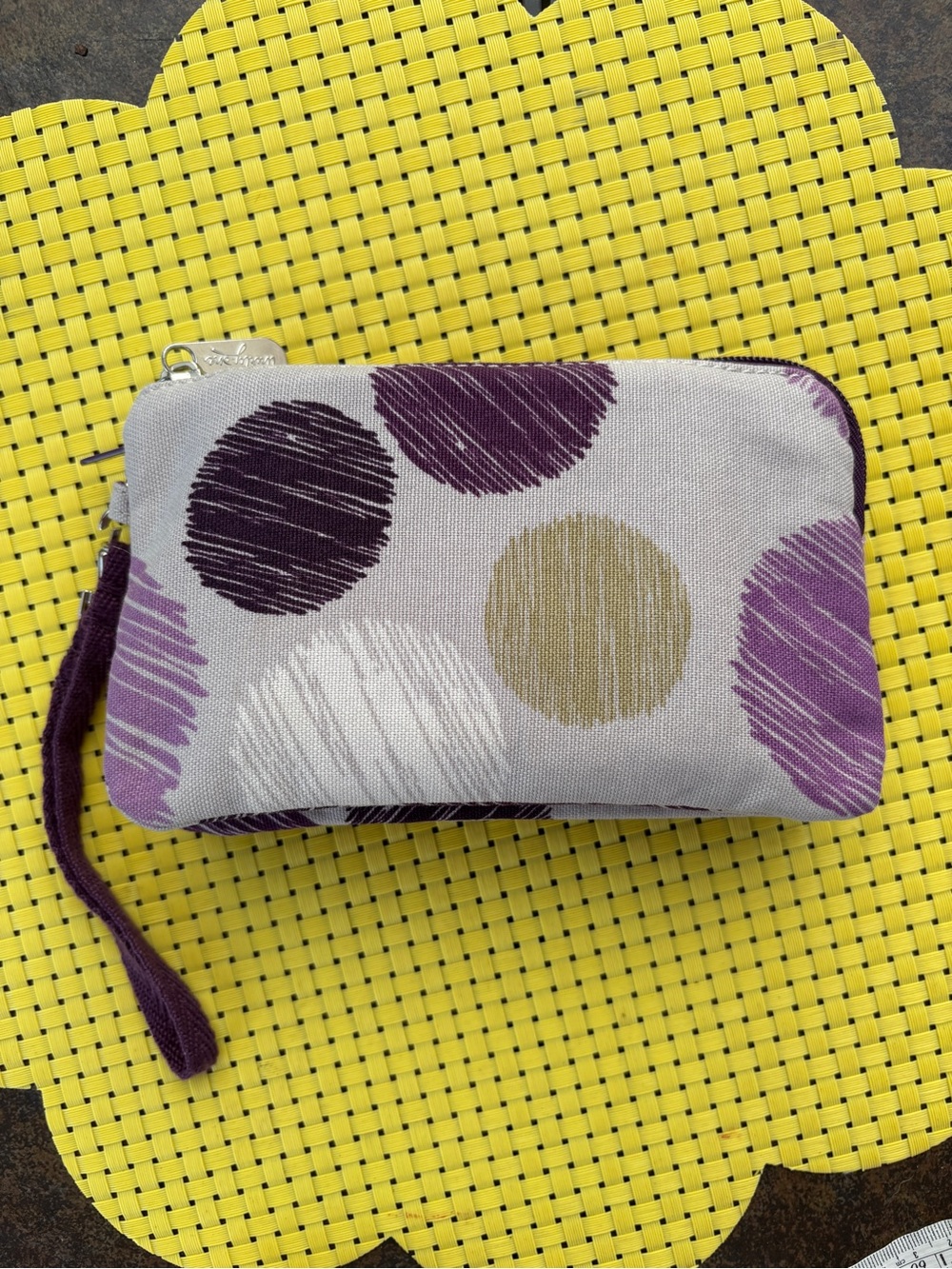 Thirty-One Sketchy Dot Wristlet/Wallet